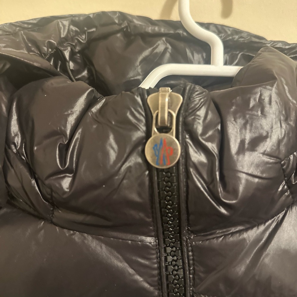 Authentic Moncler Maya Hooded Short Down Jacket - Picture 7 of 13